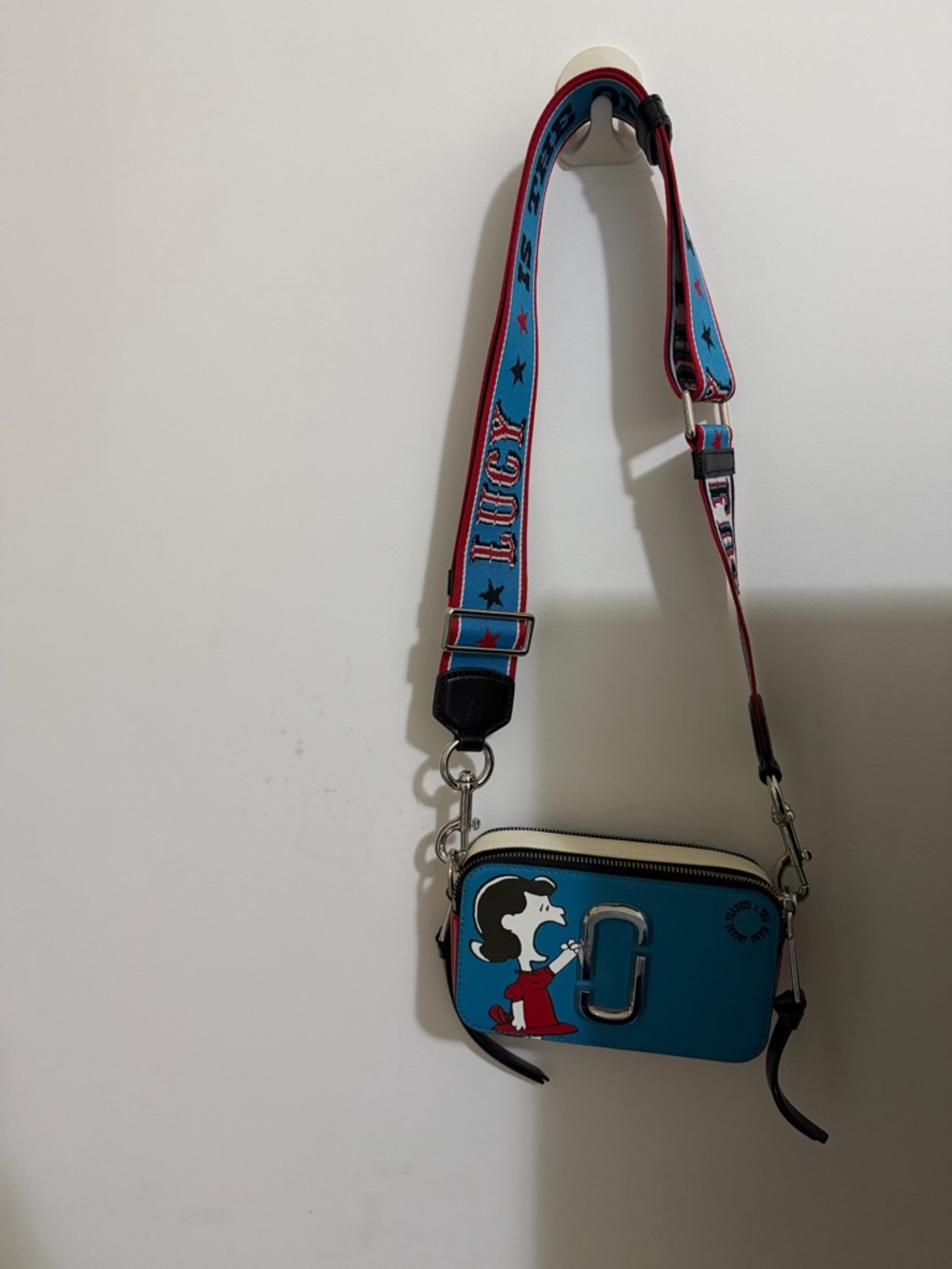 Marc Jacobs Blue & Red Lucy Graphic Snapshot Crossbody - Picture 10 of 13